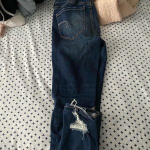 American Eagle jeans size 8 short ripped jeans
